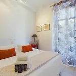 Apartment Centre Pradignac