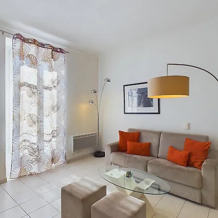 Centre Pradignac * カンヌ